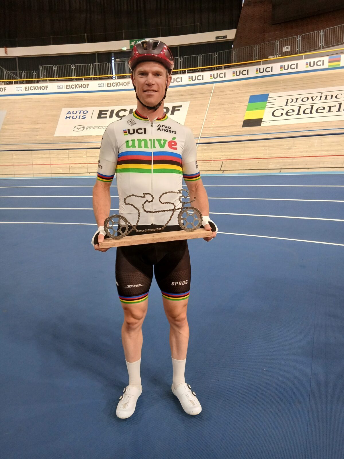 Tandem Fietsksunstwerk Voor Wereld En Paralympisch Kampioen Patrick Bos